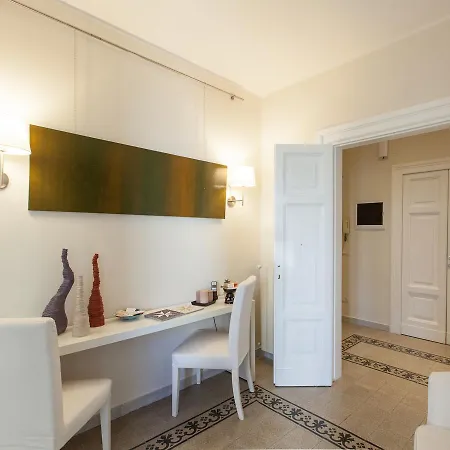 Residenza Maritti Contemporarysuite בית הארחה רומא