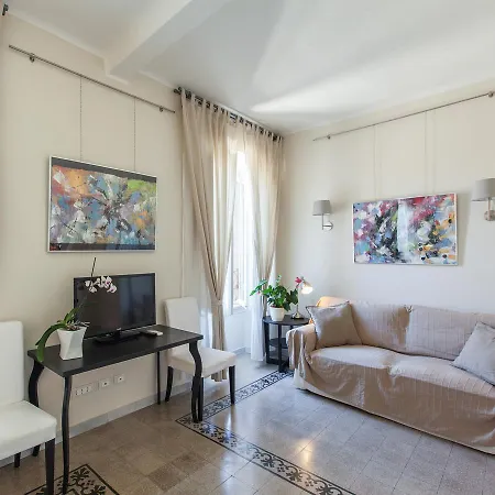 Residenza Maritti Contemporarysuite - 2*